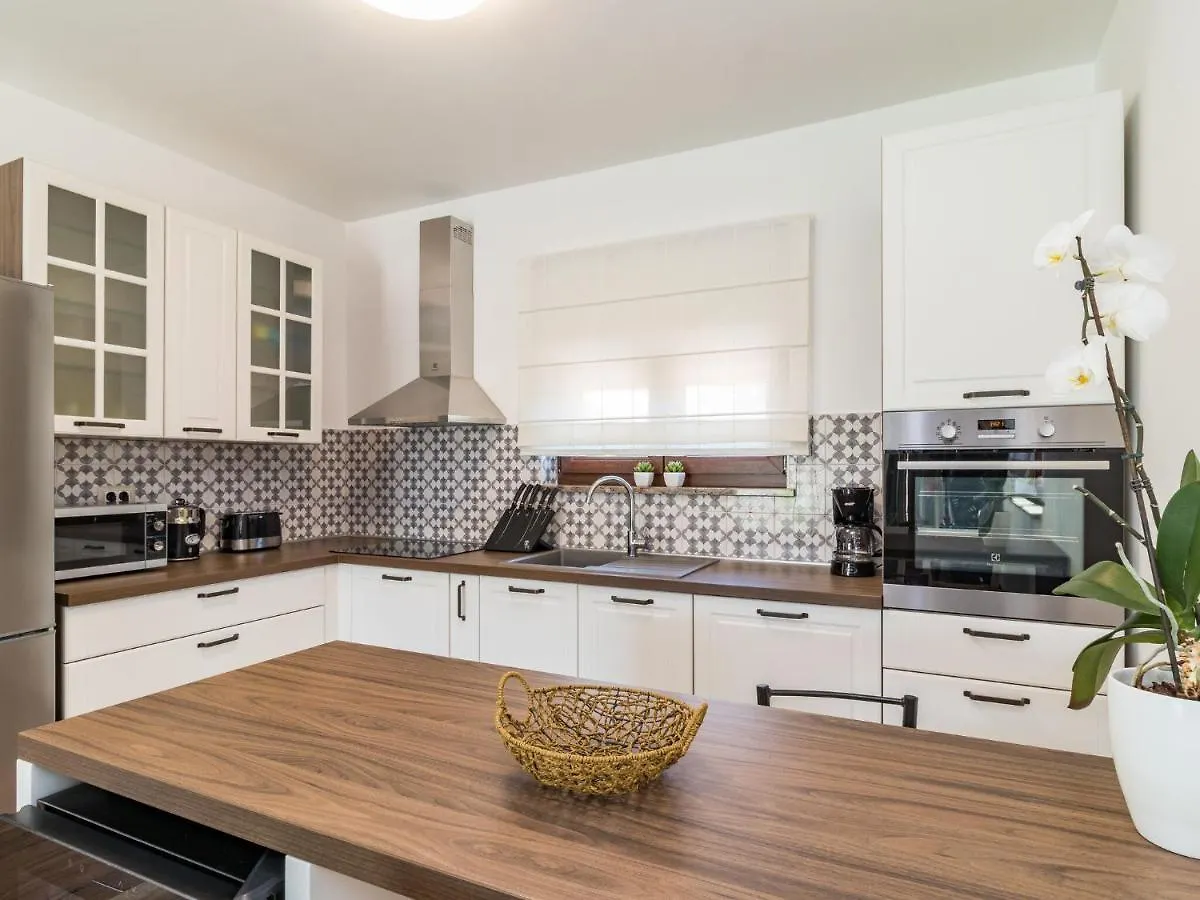 Holiday home Beautifull Villa With Private Pool Pula